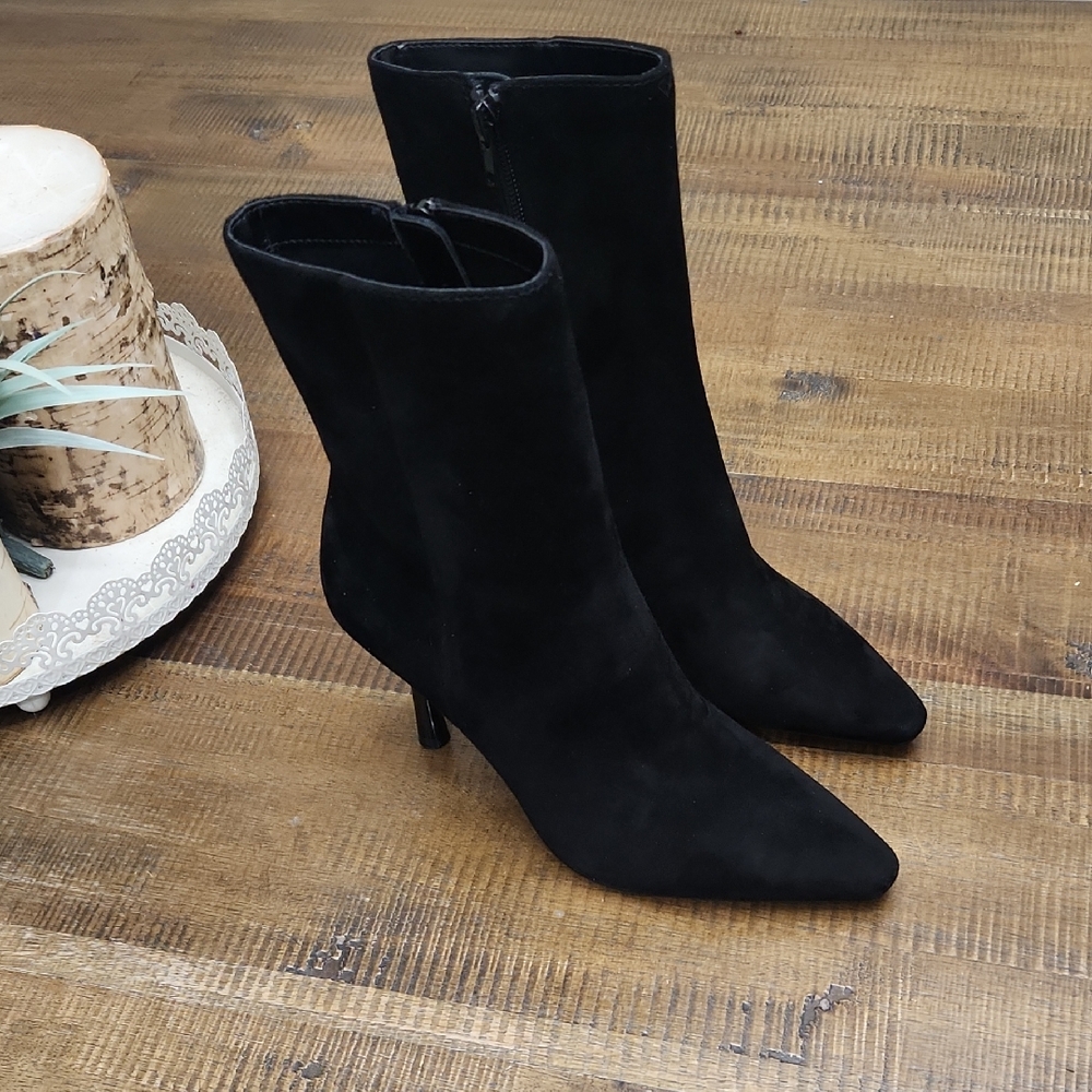 Steve Madden Black Pointed Suede Mid-Calf Heeled Boots